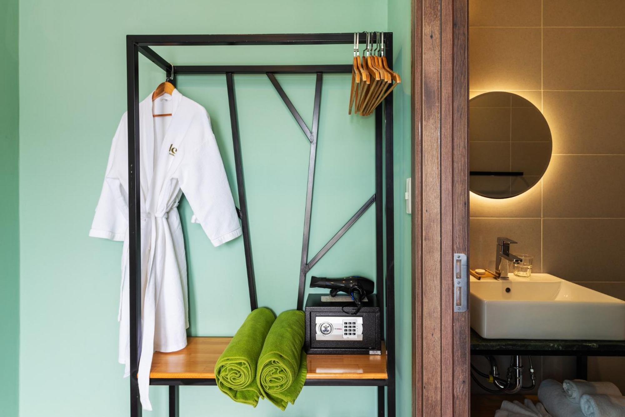 Leaf Hotel Дуонг-Донг Экстерьер фото